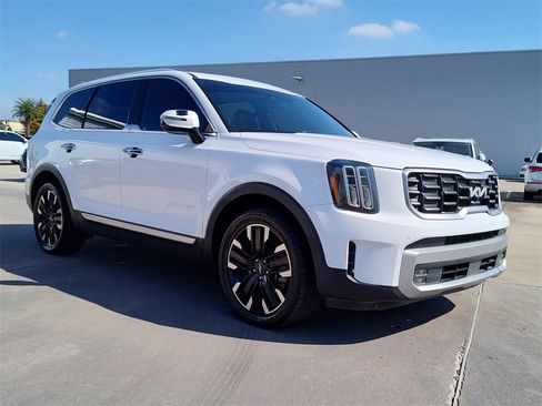 Used 2024 Kia Telluride SX image 16