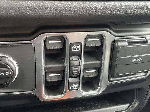 New 2026 Jeep Gladiator Sport AWD/4WD image 37