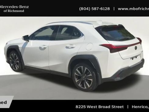 Used 2019 Lexus UX 200 w/ Accessory Package FWD image 8