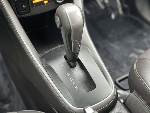 Certified 2022 Chevrolet Trax LT w/ LT Convenience Package image 13