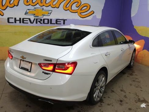 Used 2018 Chevrolet Malibu Premier w/ Premier Sport Package FWD image 8