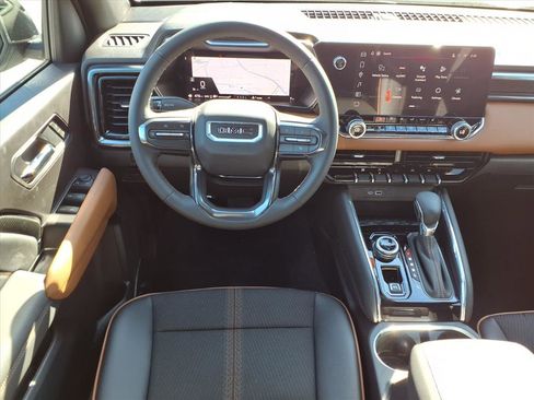 New 2026 GMC Canyon AT4 image 2