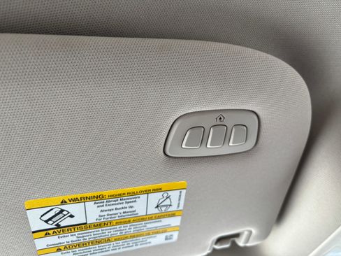 Used 2023 Ford Expedition XLT image 18