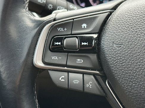 Used 2018 Honda Accord Touring image 36