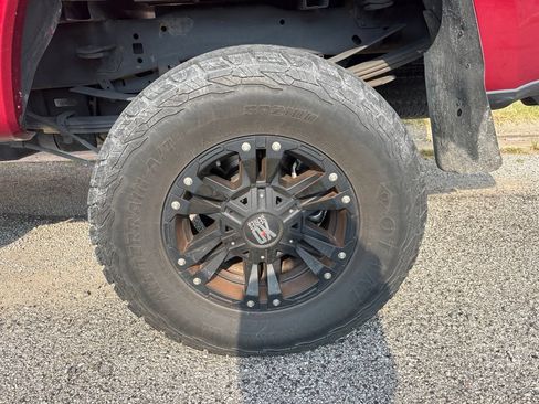Used 2017 Ford F350 XLT w/ XLT Premium Package AWD/4WD image 25