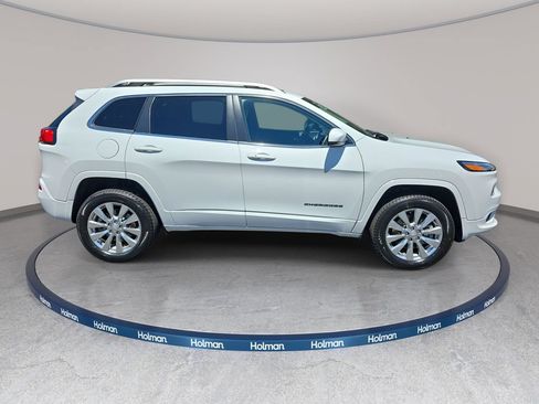 Used 2017 Jeep Cherokee Overland w/ Heavy Duty Protection Group AWD/4WD image 5
