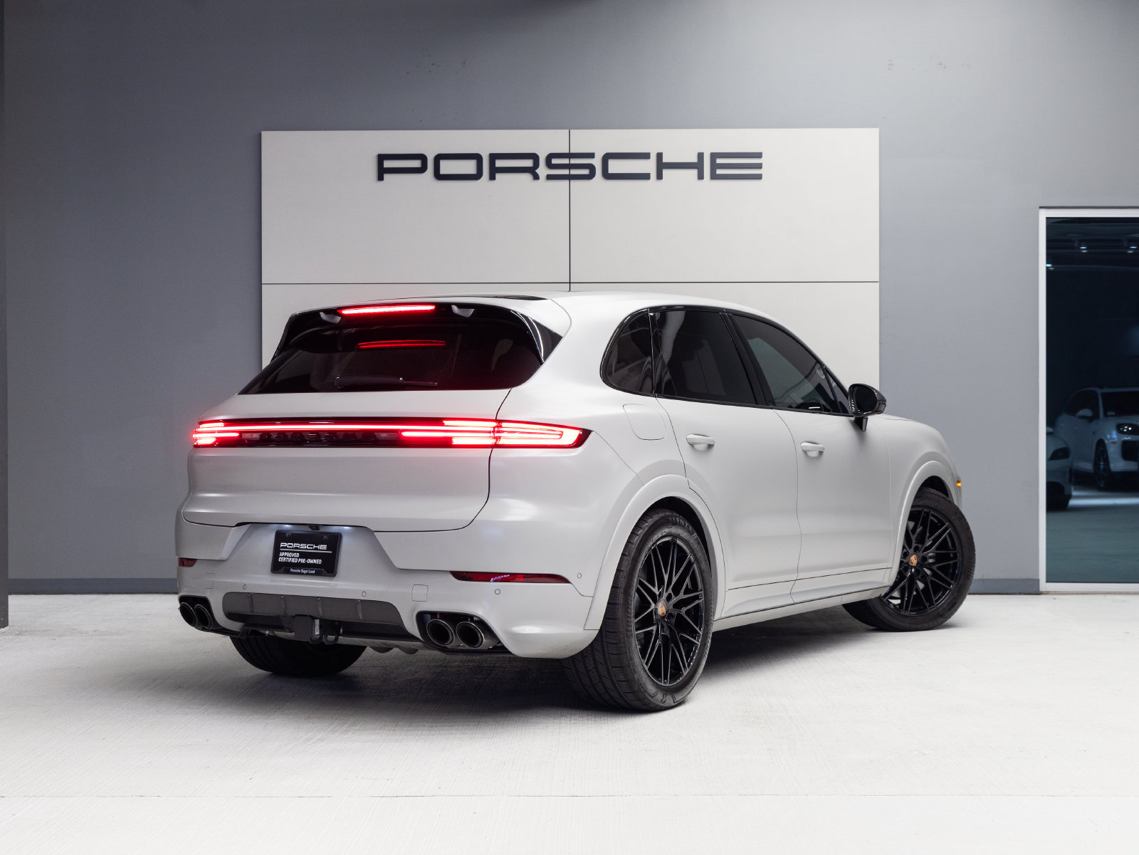 Certified 2026 Porsche Cayenne GTS AWD/4WD image 7