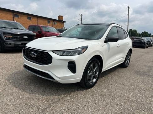 Certified 2023 Ford Escape ST-Line w/ Tech Pack #1 AWD/4WD image 27