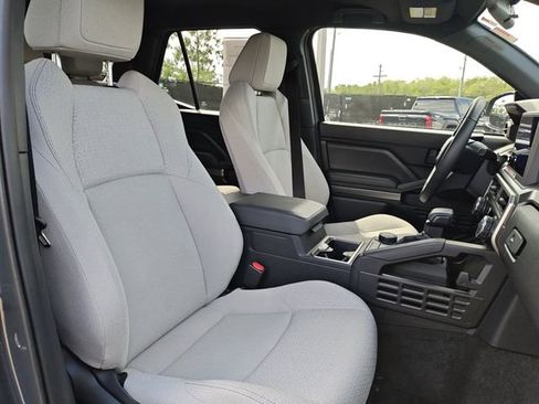 Used 2025 Toyota 4Runner SR5 RWD image 31