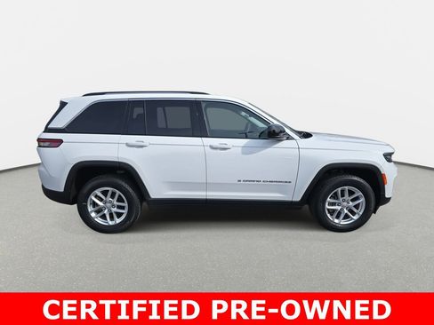Used 2023 Jeep Grand Cherokee Laredo image 4
