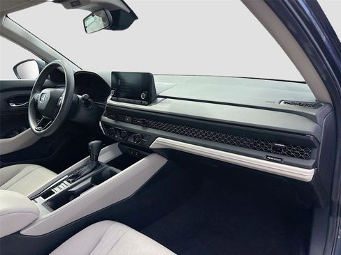 Certified 2024 Honda Accord LX image 30