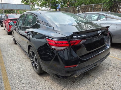 Used 2021 Nissan Sentra SR FWD image 6
