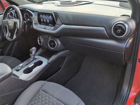 Used 2020 Chevrolet Blazer LT image 27