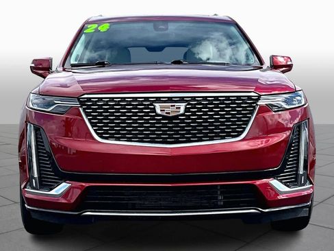 Used 2024 Cadillac XT6 Premium Luxury image 4