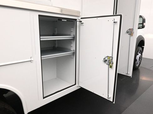 New 2024 Ford F450 XL w/ XL Chrome Package image 25