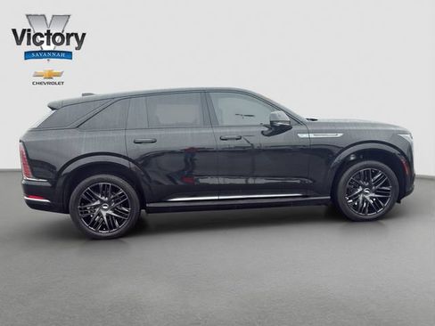 Used 2025 Cadillac Escalade IQ Sport 2 w/ LPO, ONYX Package AWD/4WD image 8