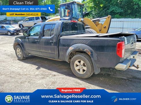 Used 2012 Nissan Frontier SV w/ SV Premium Utility Pkg AWD/4WD image 3