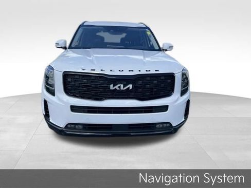 Certified 2022 Kia Telluride SX w/ SX Prestige Package AWD/4WD image 3