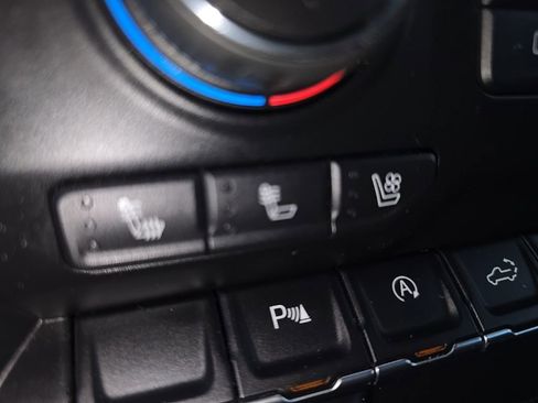 Used 2019 Chevrolet Silverado 1500 LTZ AWD/4WD image 20