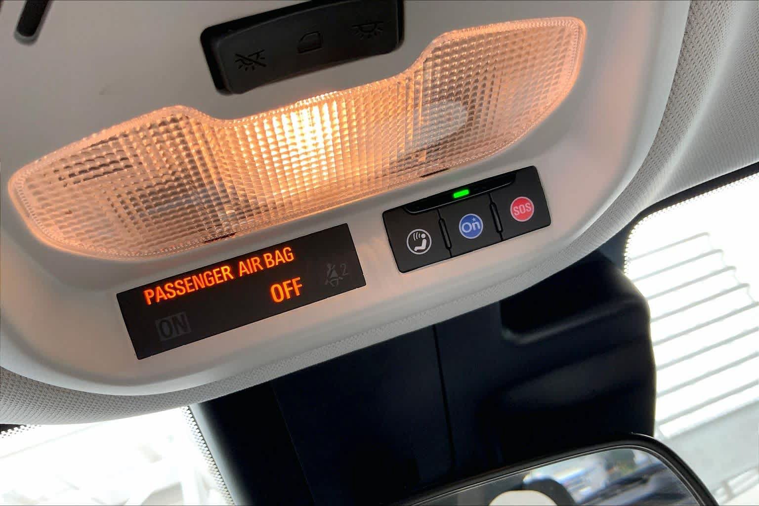 Used 2025 Chevrolet Trax LT FWD image 32