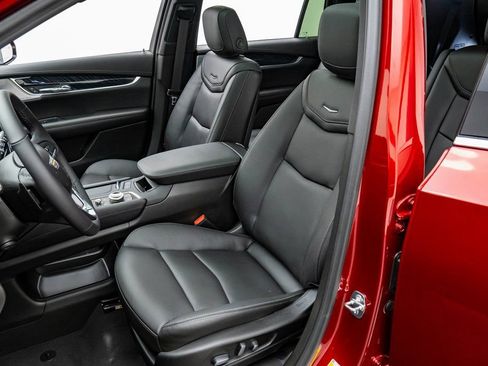 Certified 2023 Cadillac XT6 Premium Luxury AWD/4WD image 22