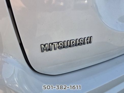 Used 2018 Mitsubishi Outlander SEL AWD/4WD image 13