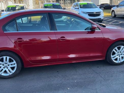 Used 2017 Volkswagen Jetta S image 9