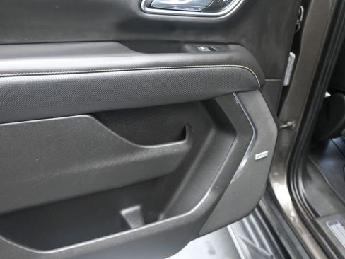 Used 2021 Chevrolet Suburban Premier w/ Premium Package image 16