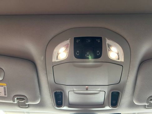 Used 2020 Chrysler Pacifica Limited FWD image 21