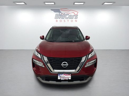 Used 2023 Nissan Rogue SV w/ SV Premium Package image 2