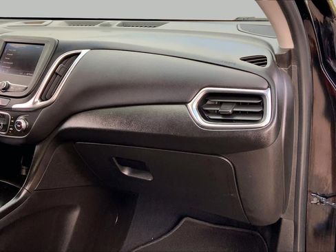 Used 2021 Chevrolet Equinox LT FWD image 18