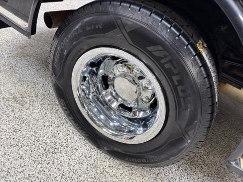 Used 2021 RAM 3500 Tradesman w/ Chrome Appearance Group image 74