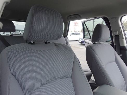 Used 2019 Subaru Outback 2.5i Premium image 14