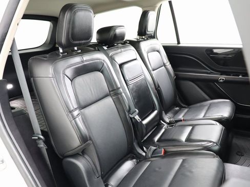 Used 2022 Lincoln Aviator Reserve image 41
