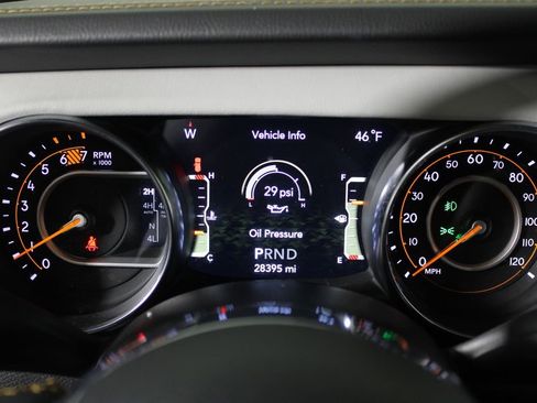 Used 2023 Jeep Wrangler Altitude image 18