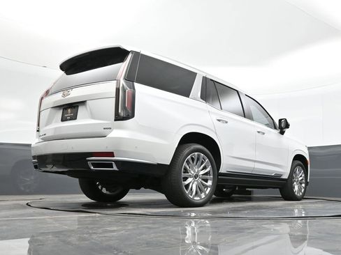 Used 2023 Cadillac Escalade Premium Luxury w/ Performance Package image 37