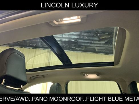 Used 2023 Lincoln Nautilus Reserve AWD/4WD image 24