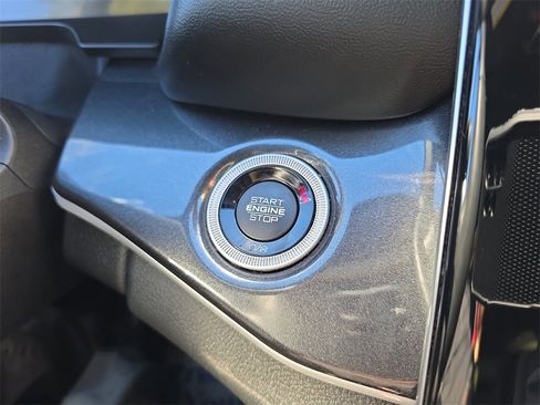 Used 2021 Jeep Grand Cherokee L Laredo image 25