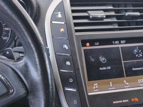 Used 2017 Lincoln MKC Premiere FWD image 5