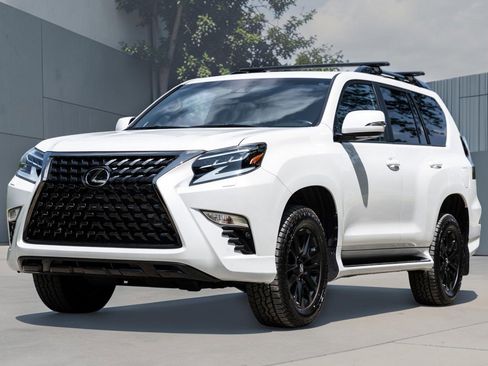 Used 2023 Lexus GX 460 image 1