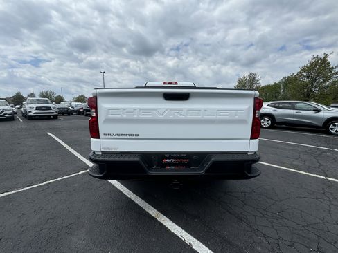 Used 2026 Chevrolet Silverado 1500 W/T image 9