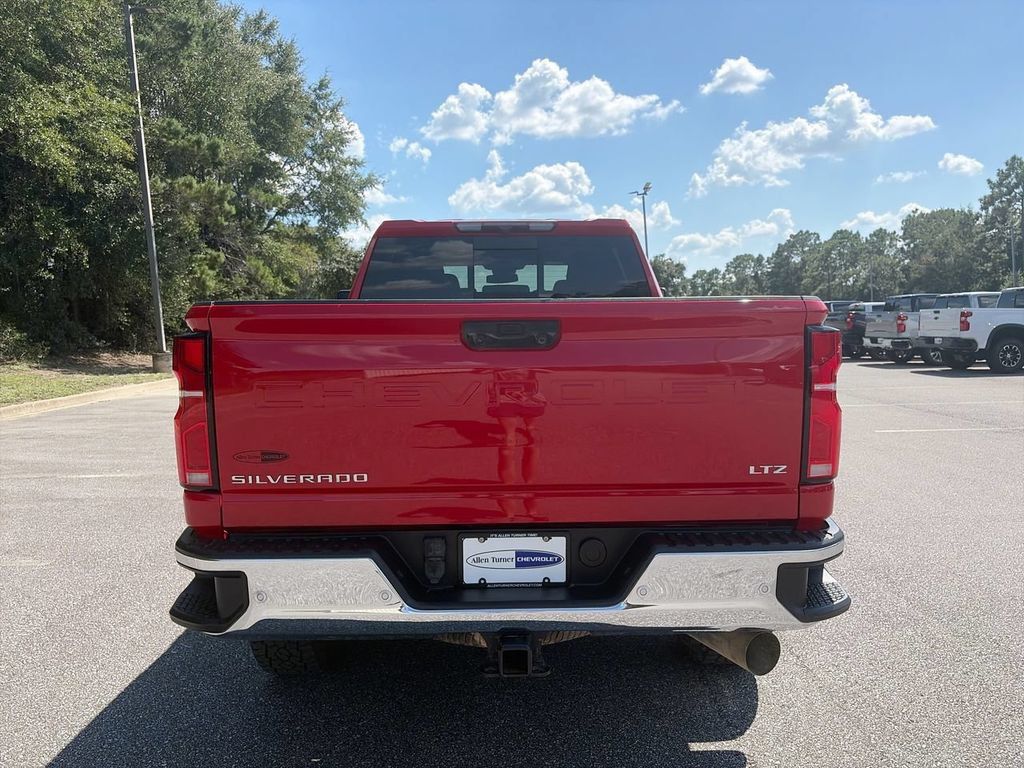 Used 2024 Chevrolet Silverado 2500 LTZ w/ LTZ Plus Package AWD/4WD image 5