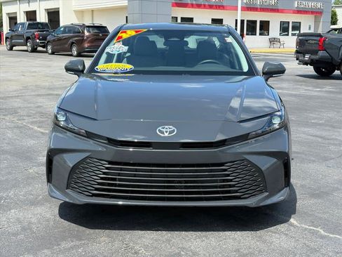 Used 2026 Toyota Camry LE FWD image 26