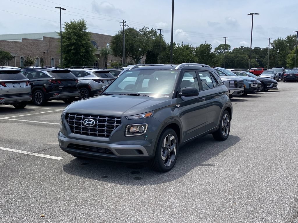 New 2026 Hyundai Venue SEL FWD image 4