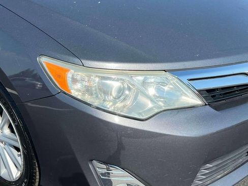 Used 2012 Toyota Camry XLE w/ Leather Pkg FWD image 8