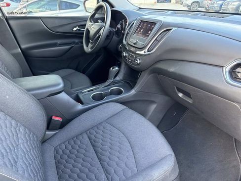 Used 2021 Chevrolet Equinox LT image 19