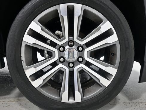 Used 2018 GMC Yukon XL Denali w/ Open Road Package AWD/4WD image 44