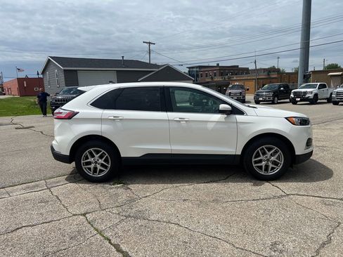 Used 2024 Ford Edge SEL w/ Convenience Package AWD/4WD image 5