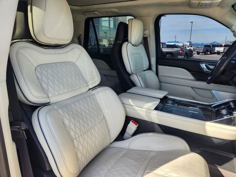 Used 2022 Lincoln Navigator Black Label image 22