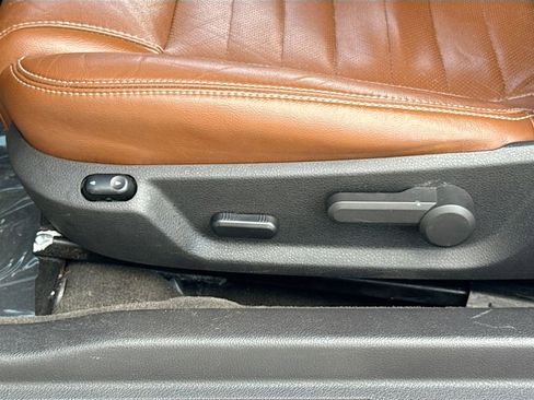 Used 2013 Ford Mustang GT Premium w/ Security Pkg RWD image 23